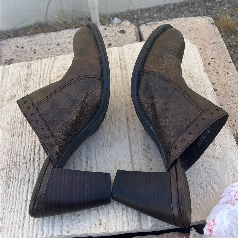 Born Bronze Leather Clogs High Heel Slides 10 / EU 42